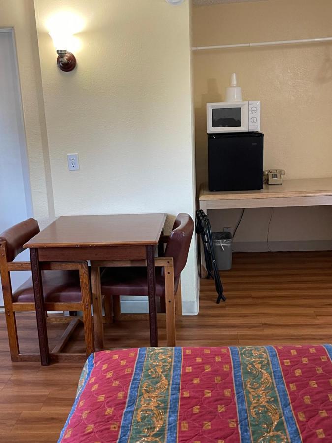 Villa West Motel Флоренс Екстер'єр фото