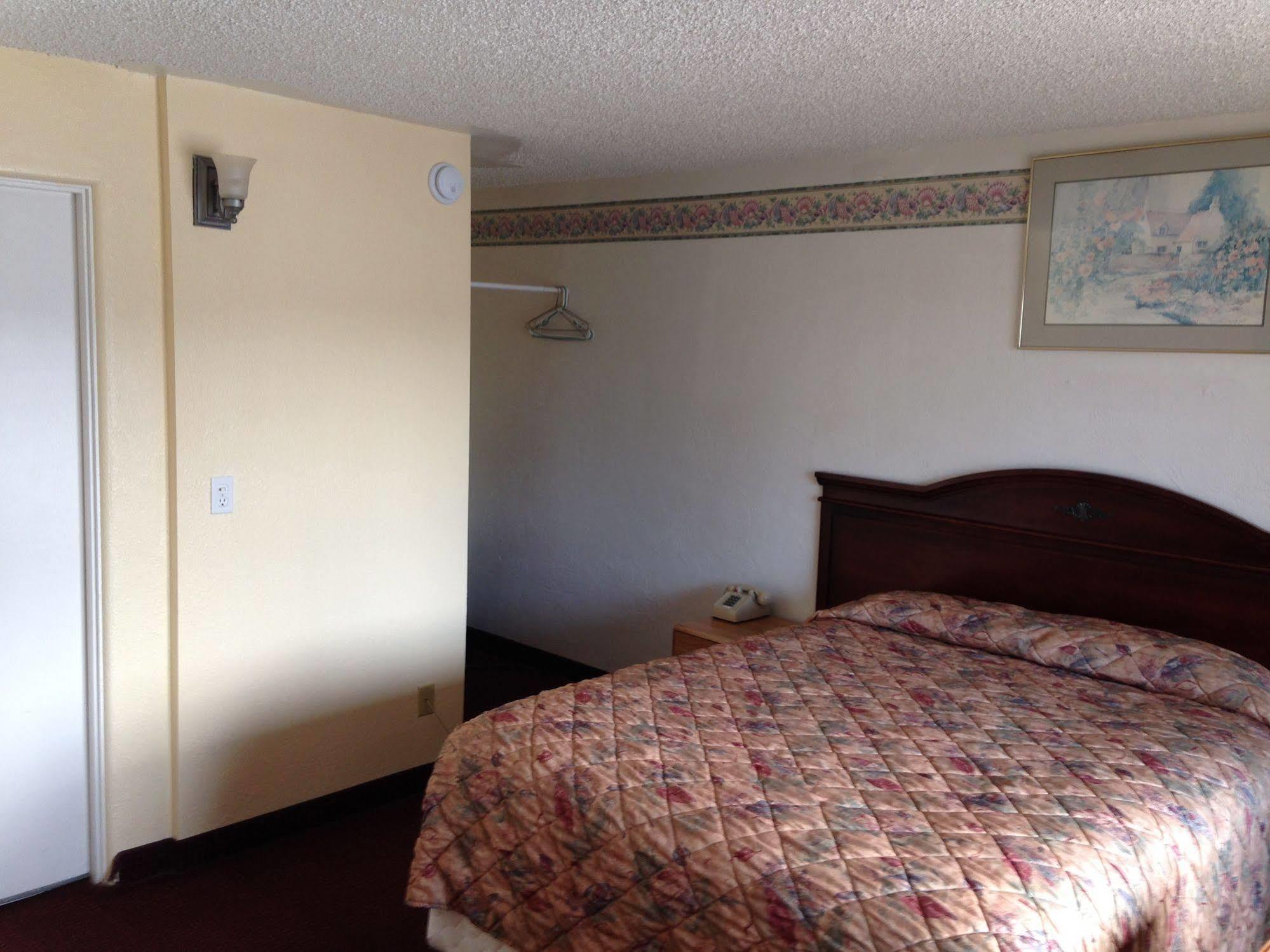 Villa West Motel Флоренс Екстер'єр фото